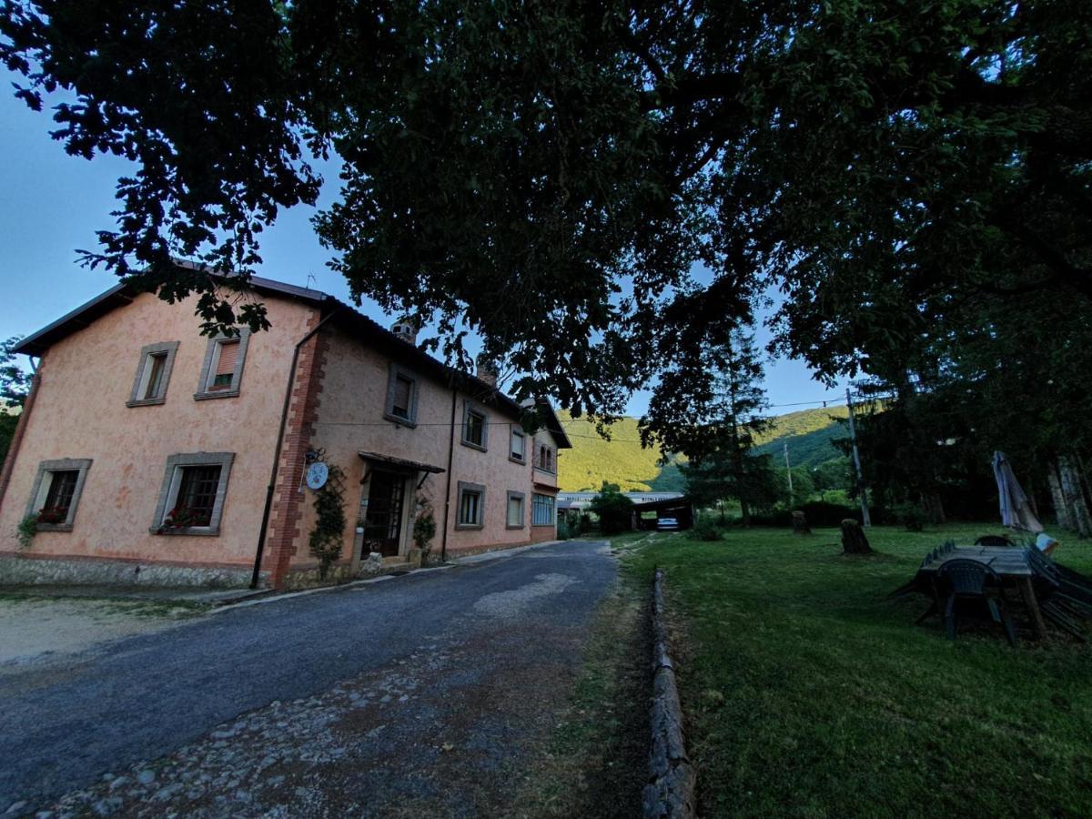 B&B Calecatine Rocca di Botte Екстериор снимка